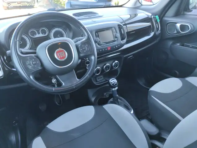 Fiat 500l view 8