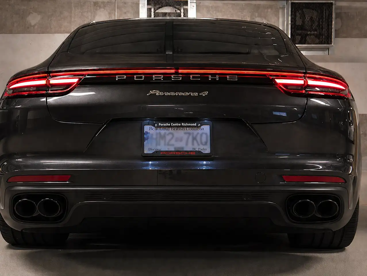 Porsche Panamera снимка Porsche Panamera