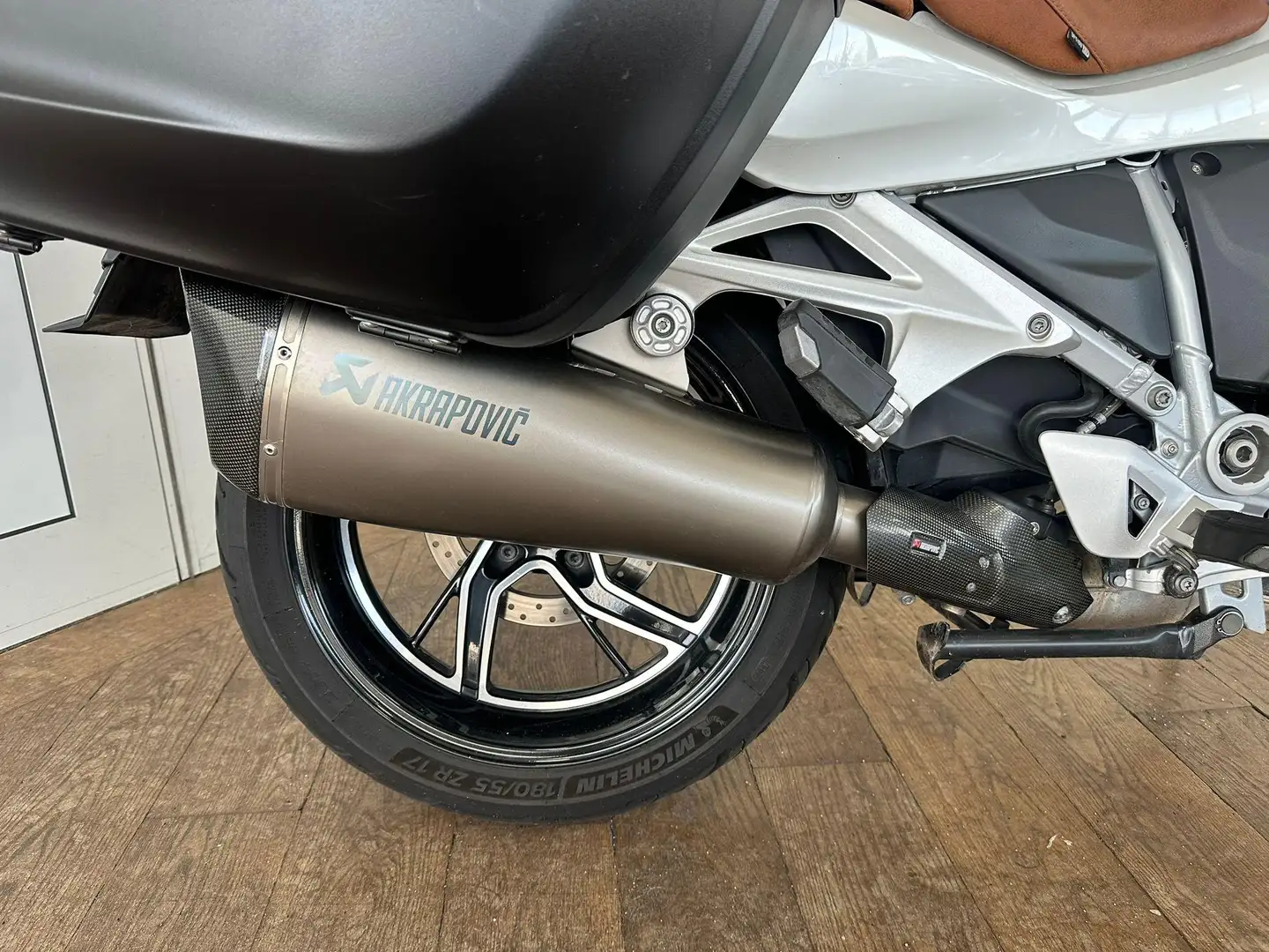 BMW R 1250 RT *AKRA*OPTION-719-PARTS*DYN.TOUR.COMF.*ACC*KEYLESS* Blanco - 2