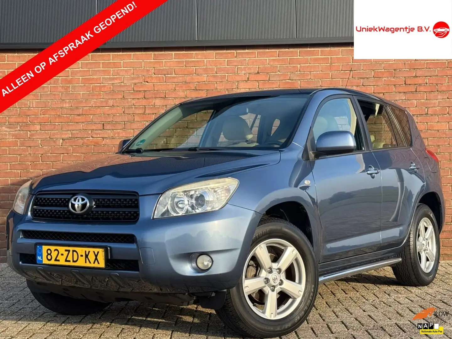 Toyota RAV 4 2.0 VVTI LINEA SOL | NL-AUTO! | DEALER OH! Blau - 1