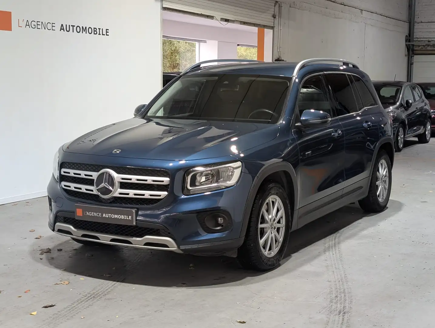 Mercedes-Benz GLB 200 GLB 200 d Azul - 2