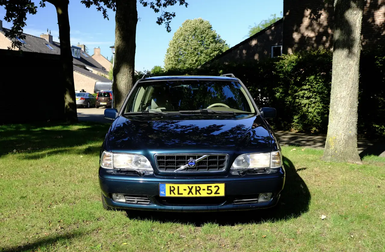 Volvo V70 2.5T Automaat 193PK, foto 2
