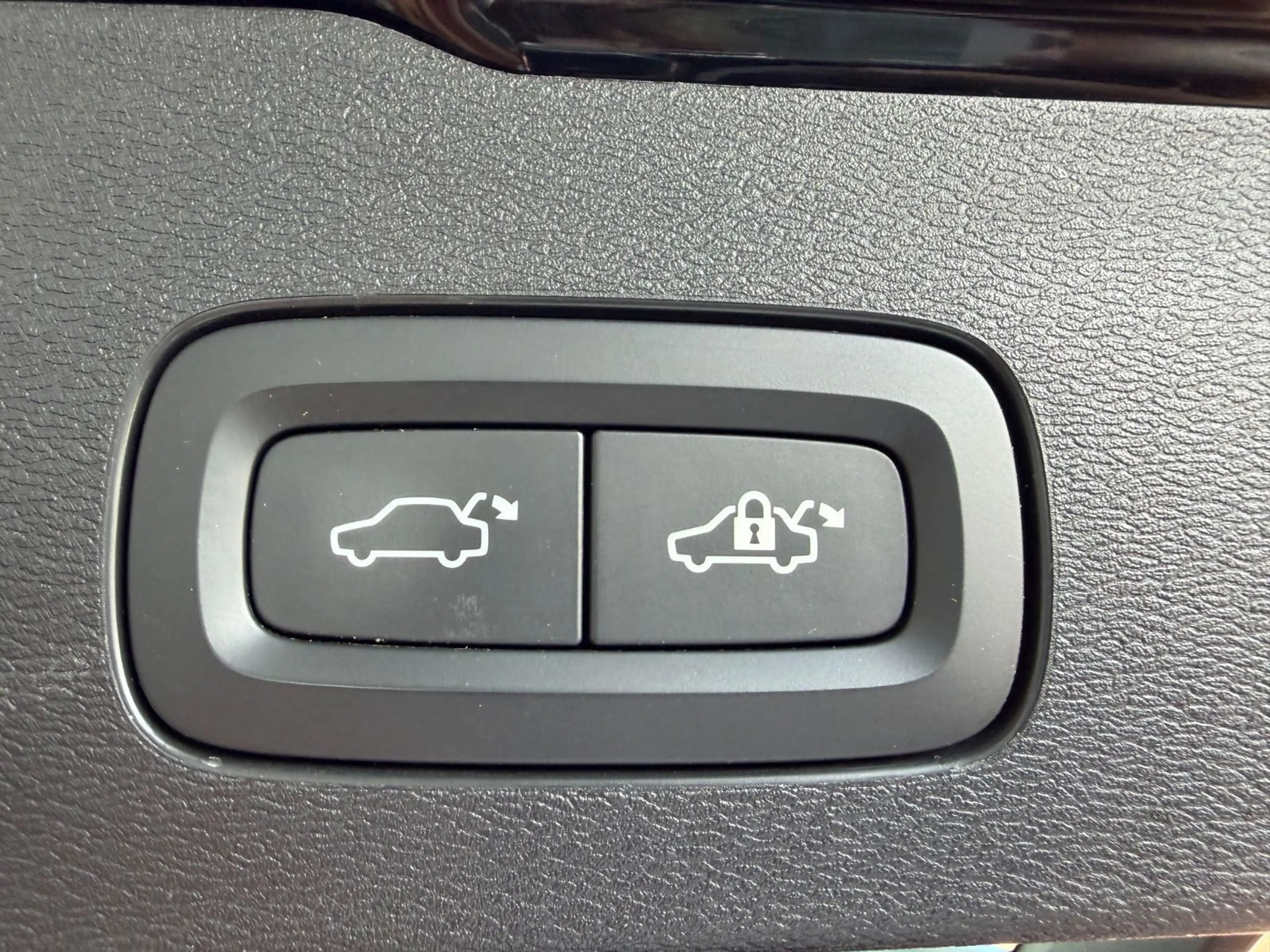 Volvo V60 B4 D Auto Core — photo 14