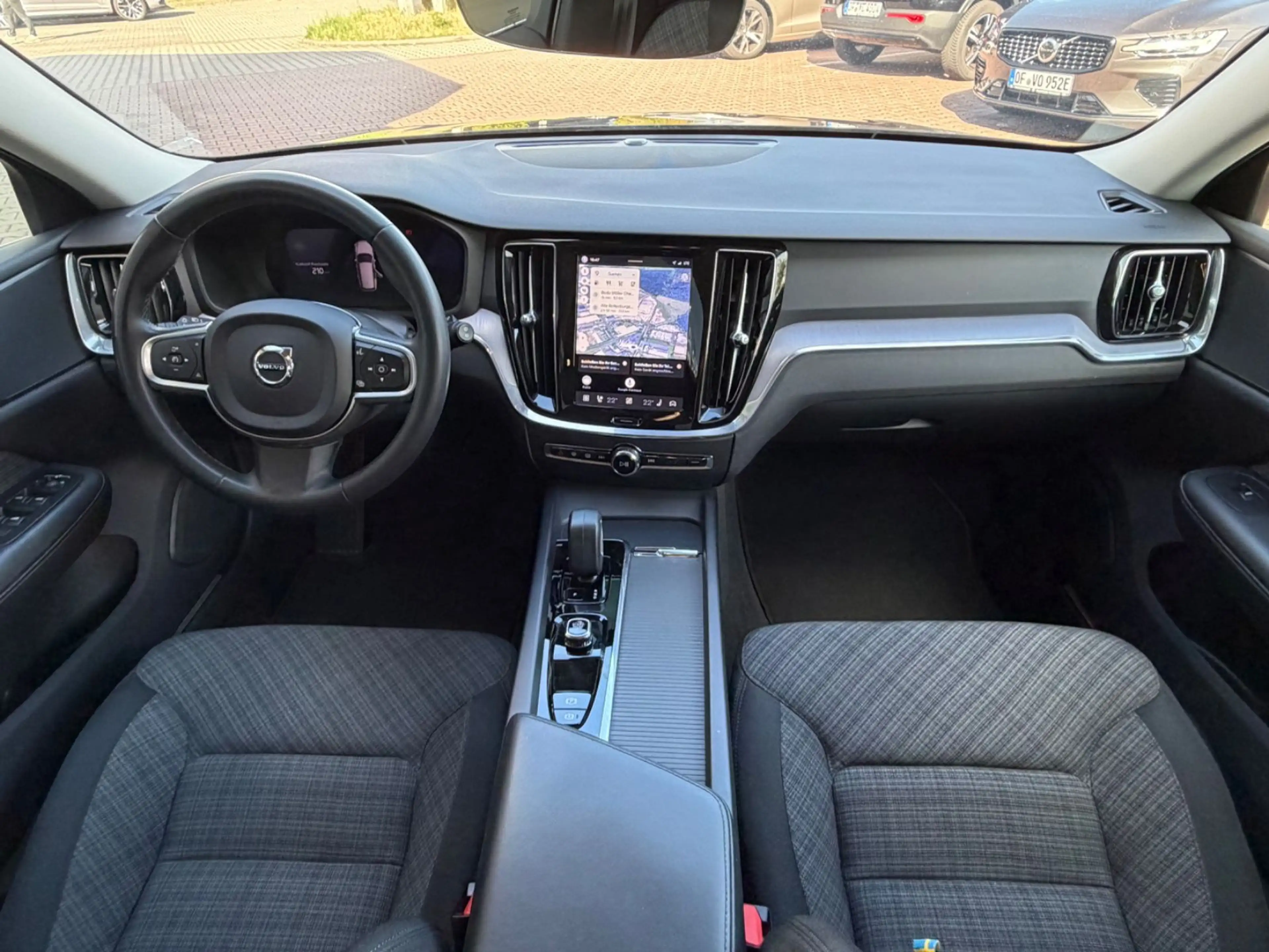Volvo V60 B4 D Auto Core — photo 8