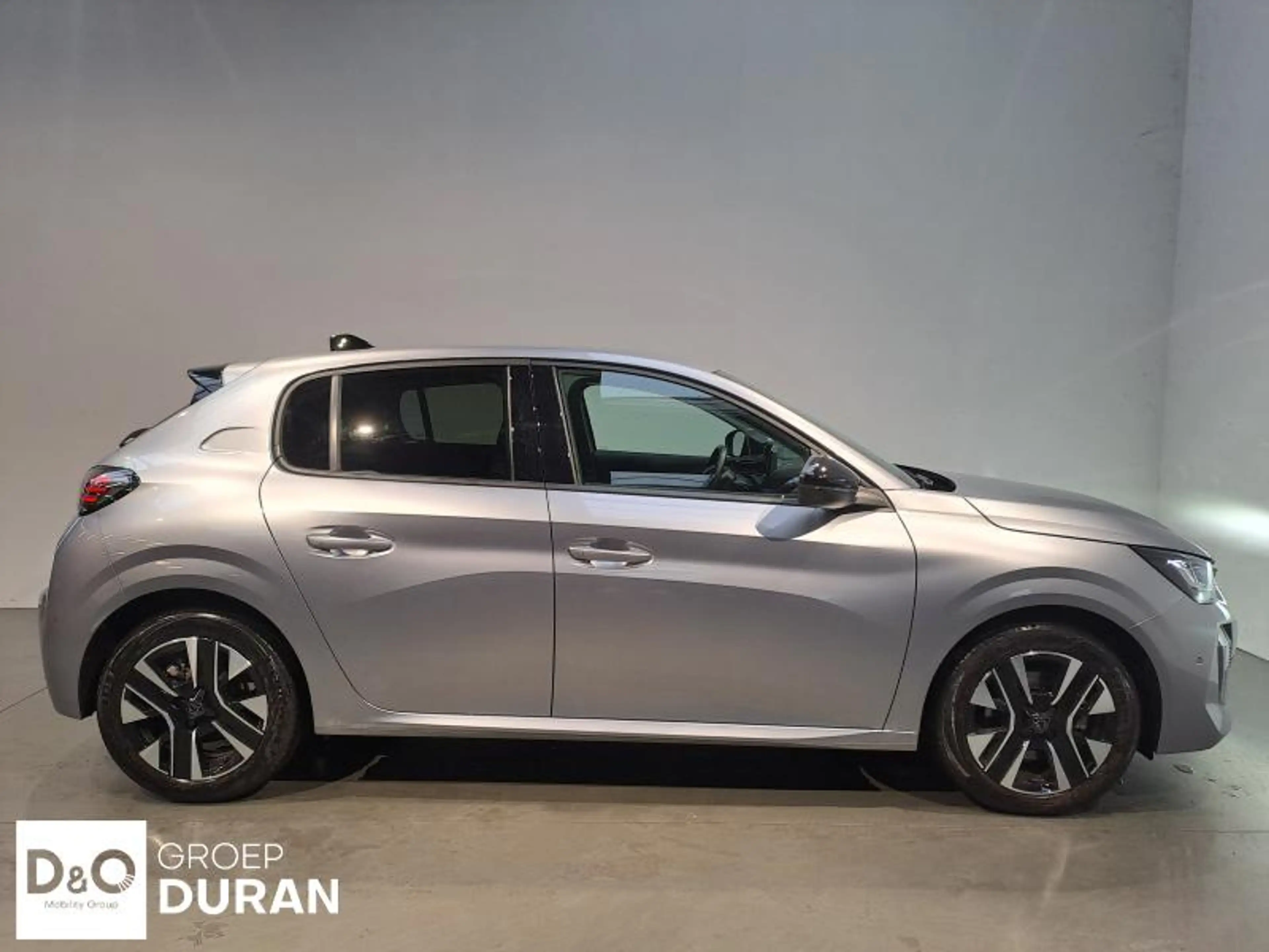 Peugeot 208 Allure 1.2 Turbo Man.6 — photo 7