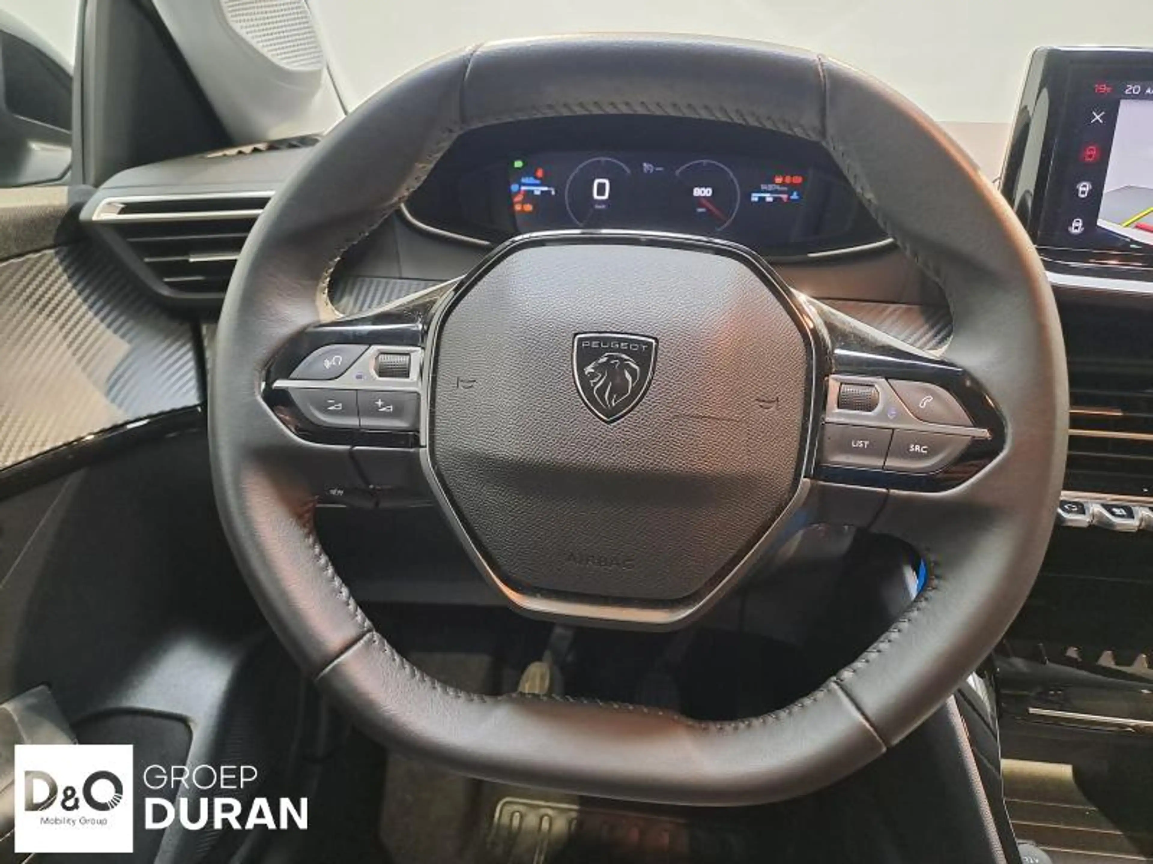 Peugeot 208 Allure 1.2 Turbo Man.6 — photo 14