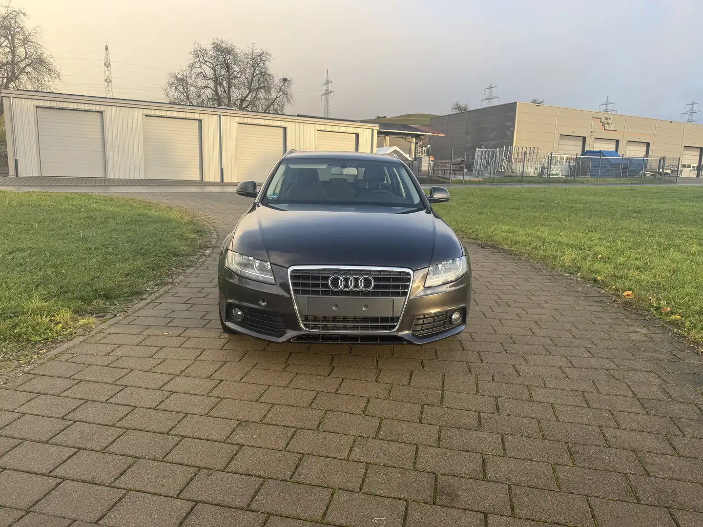Audi A4 - 1