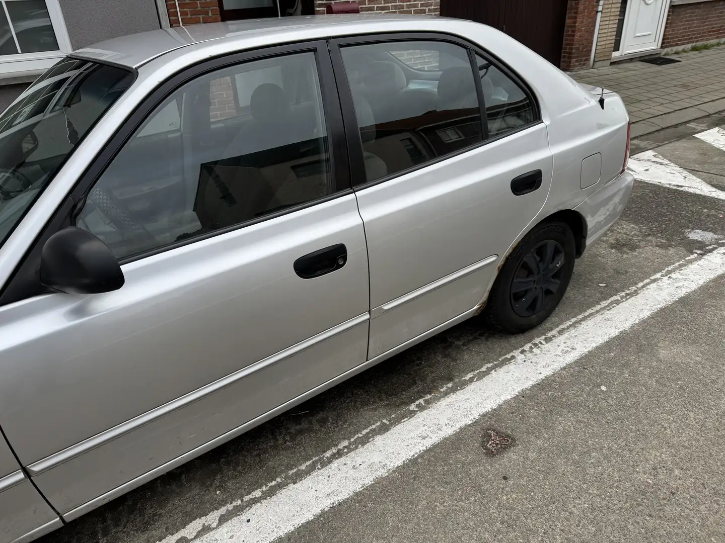 Hyundai ACCENT 1.5 Automatik GLS - 2