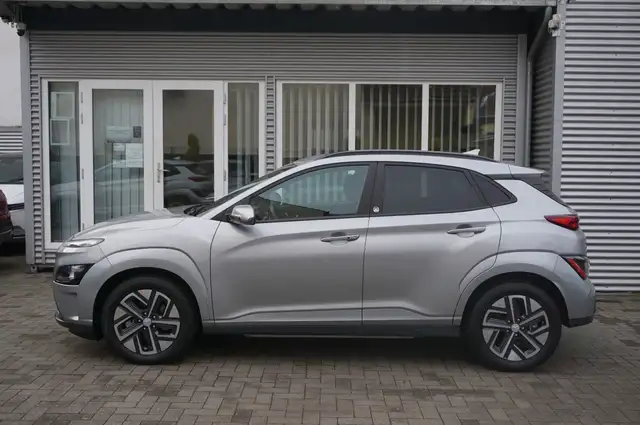 Hyundai KONA 30 Jahre Navi KRELL Temp Carplay LKA LenkHz