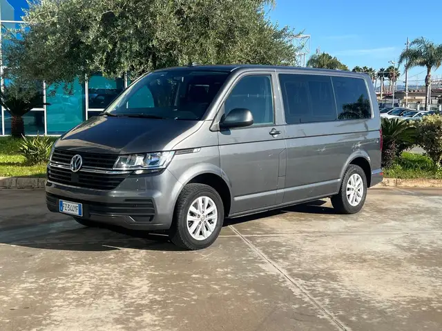 Volkswagen Transporter 2.0 TDI 150CV DSG 9 POSTI - ANTICIPO €8.900