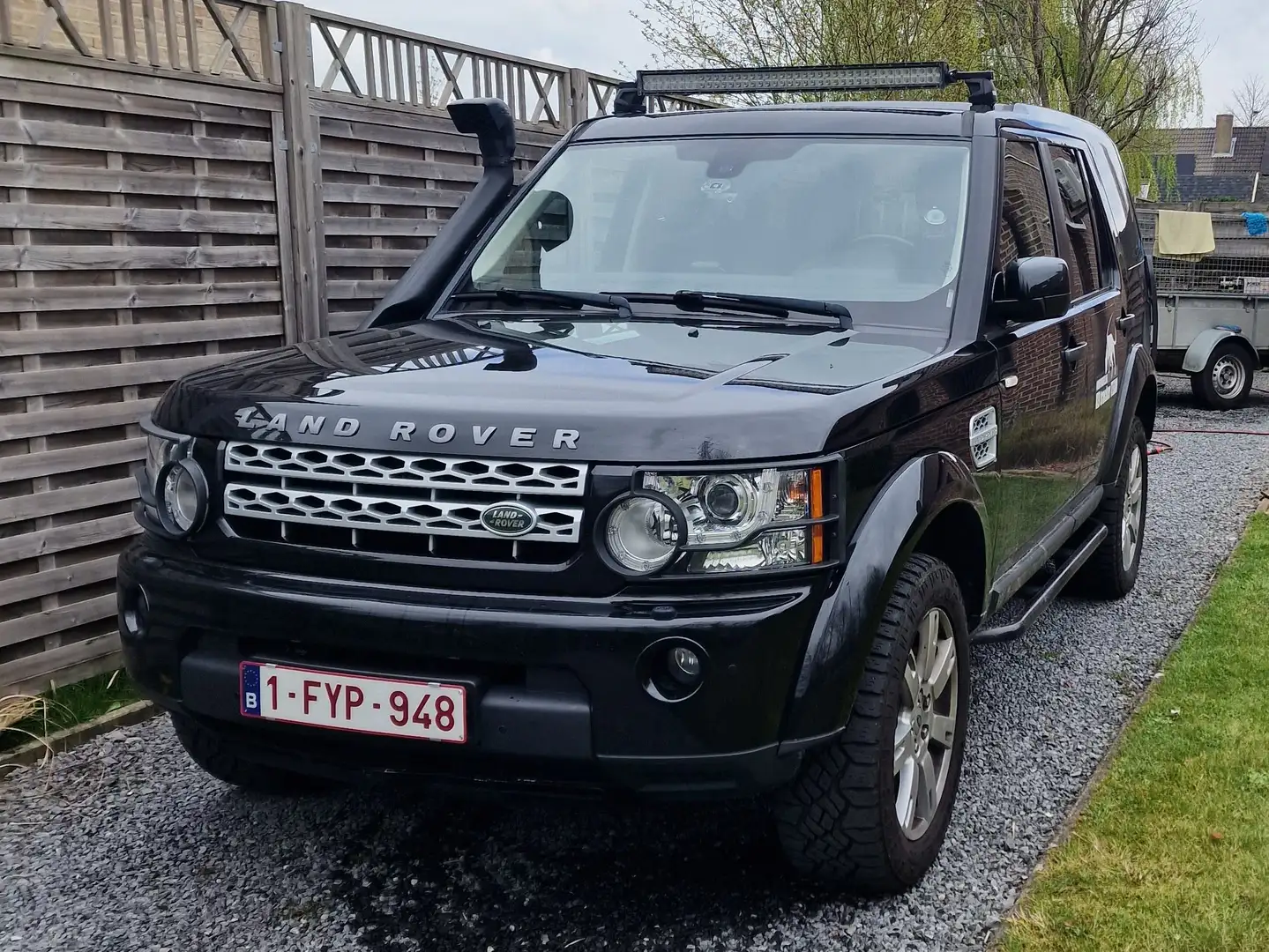Land Rover Discovery Discovery TD V6 HSE Чорний - 1