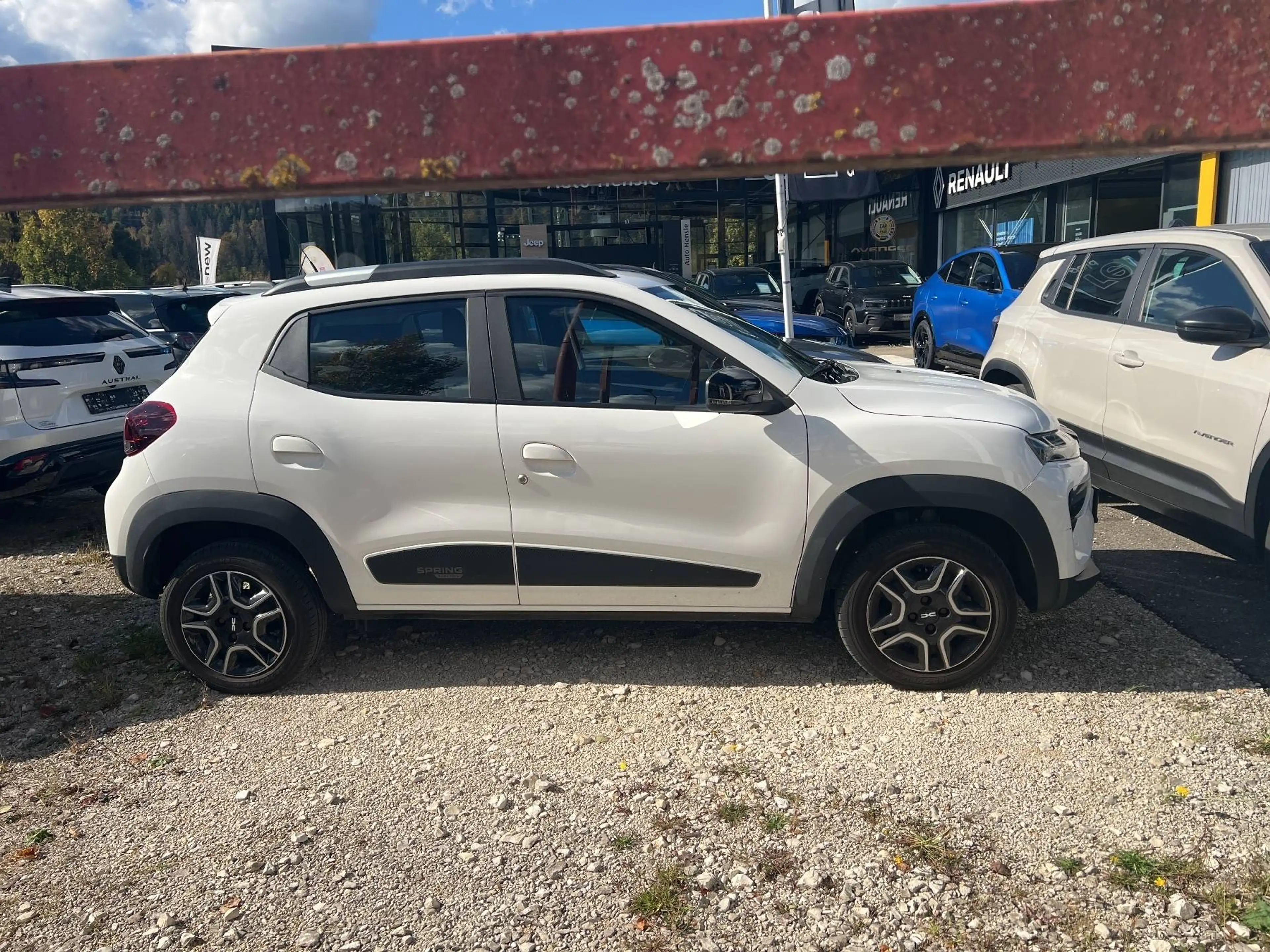 Dacia Spring Electric 45 Essential Batterie 90 % CCS R-Kamera — photo 2