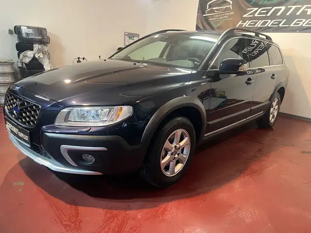 Volvo XC70 Kinetic D5' 4AWD AHK  Sitzheizung NAVI