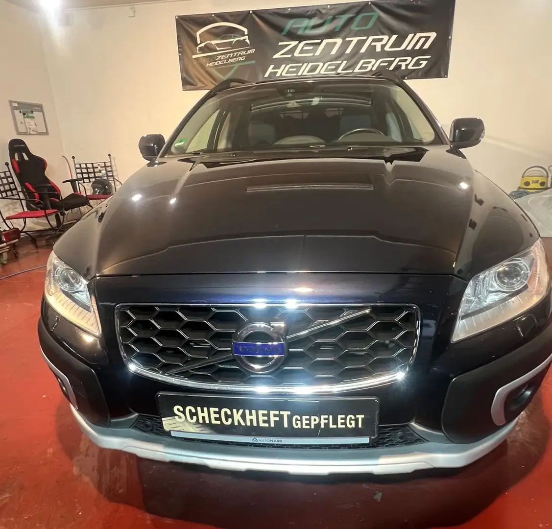 Volvo XC70 Kinetic D5' 4AWD AHK  Sitzheizung NAVI Blau - 1