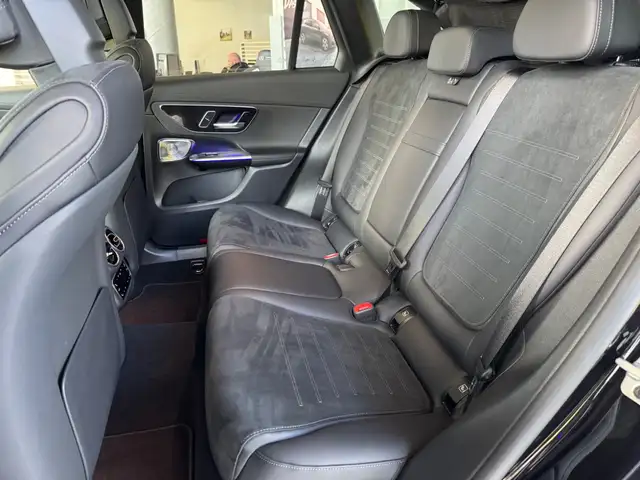 Mercedes-Benz GLC view 10