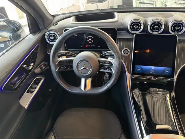 Mercedes-Benz GLC view 13