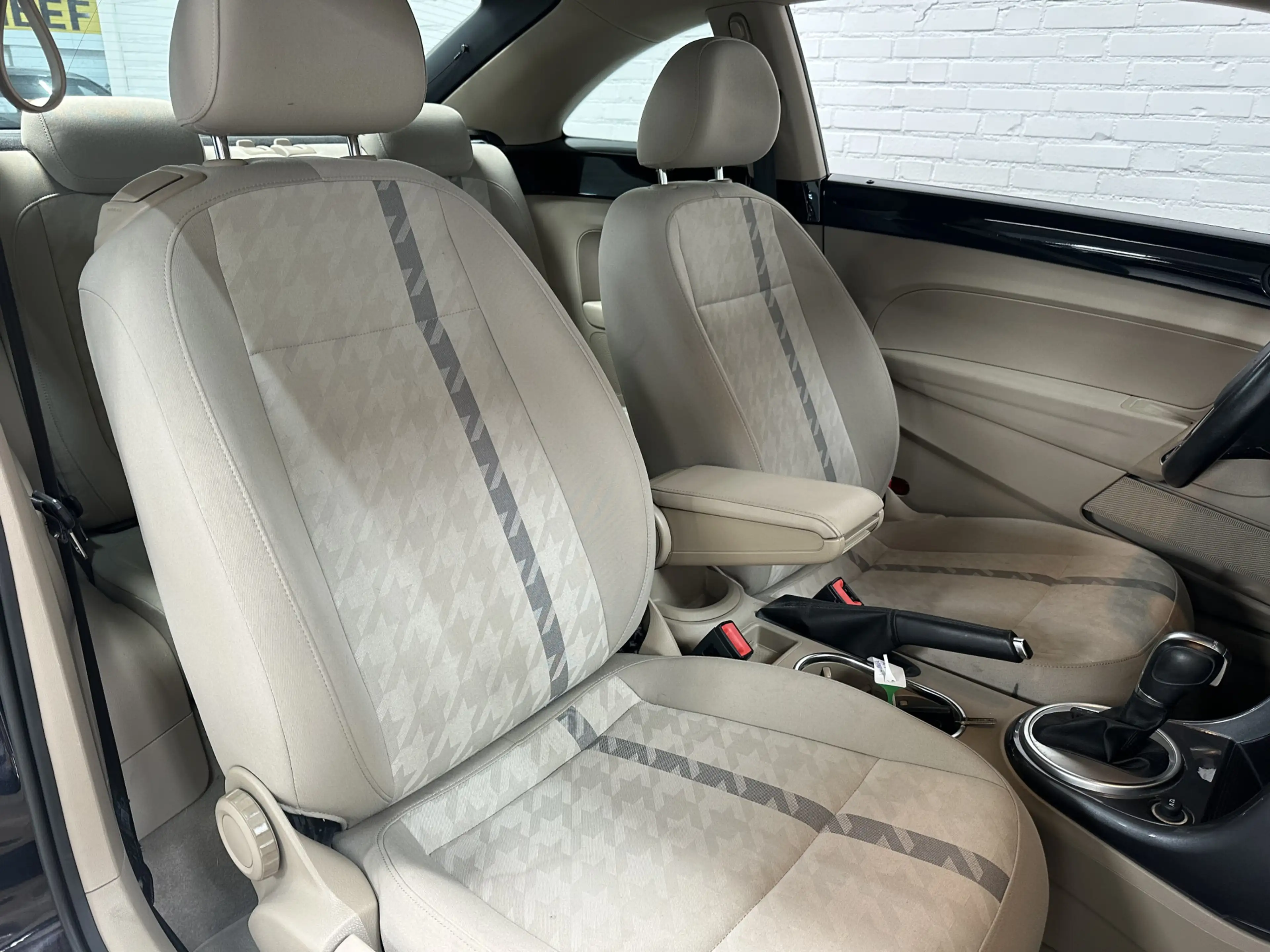 Volkswagen Beetle 1.2 TSI Design BlueMotion CLIMA / CRUISE / NAVI / — photo 13