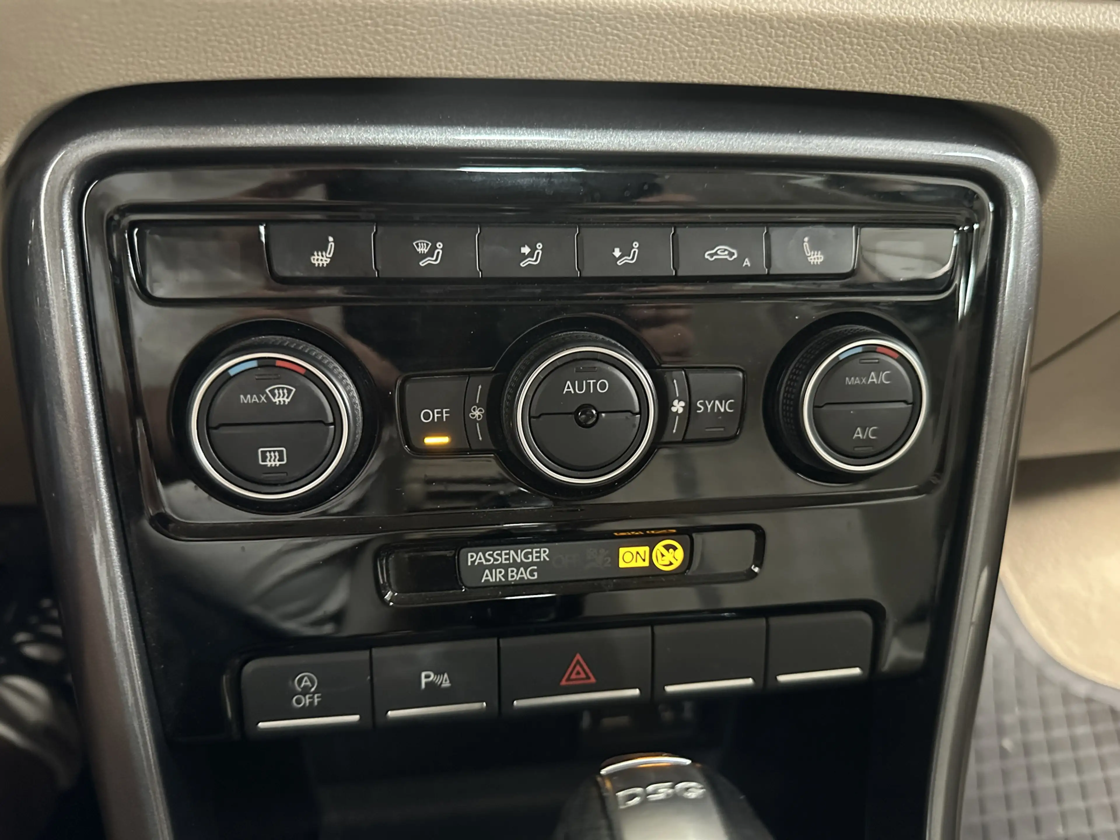 Volkswagen Beetle 1.2 TSI Design BlueMotion CLIMA / CRUISE / NAVI / — photo 11