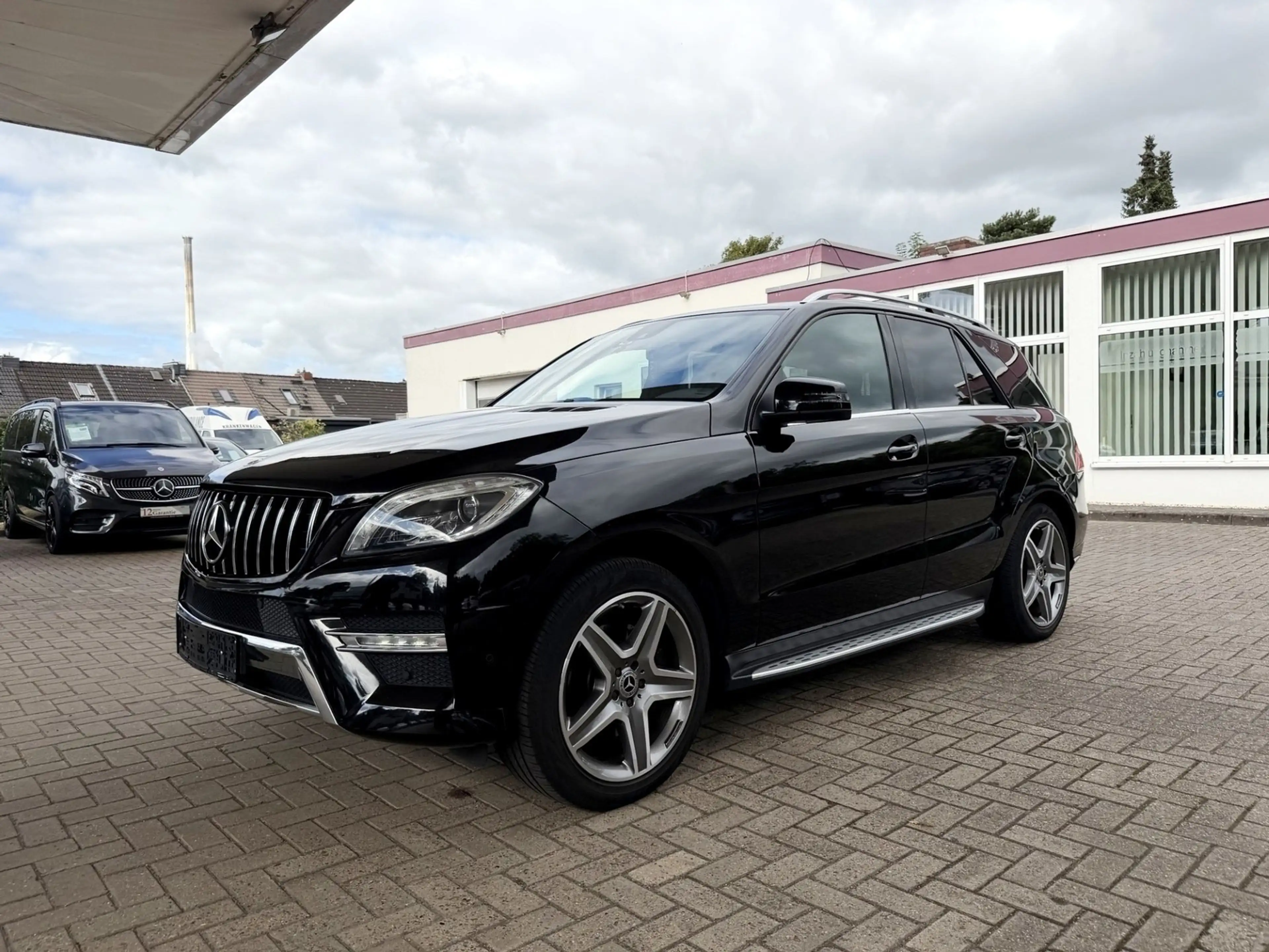 Mercedes-Benz ML 350 CDI AMG LINE/COMAND/SSD/KAMERA/LEDER — photo 2