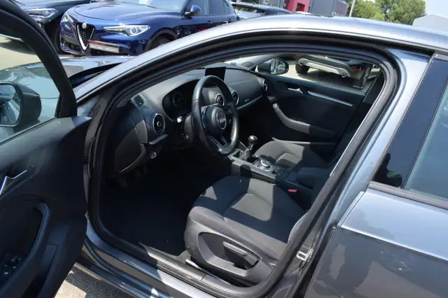 Audi A3 view 4