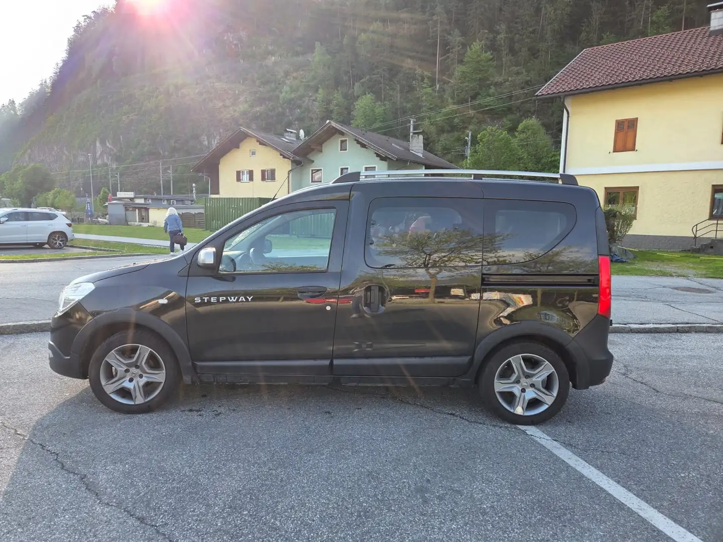 Dacia Dokker Dokker Stepway Blue dCi 95 Stepway Schwarz - 1