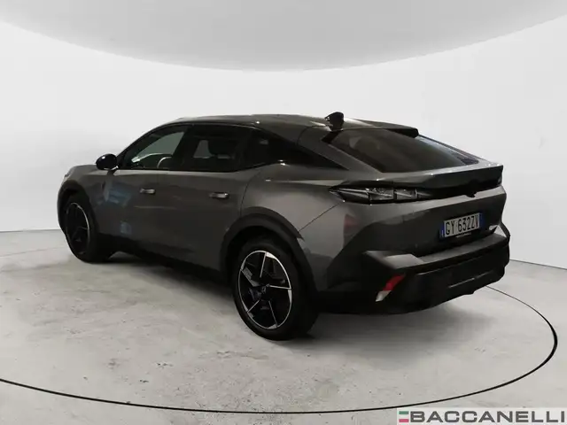 Peugeot 408 view 3