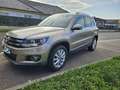 Volkswagen Tiguan Tiguan 2.0 TDI 140 sport&style 4 Motion attache remorque, camera.... Argent - thumbnail 1