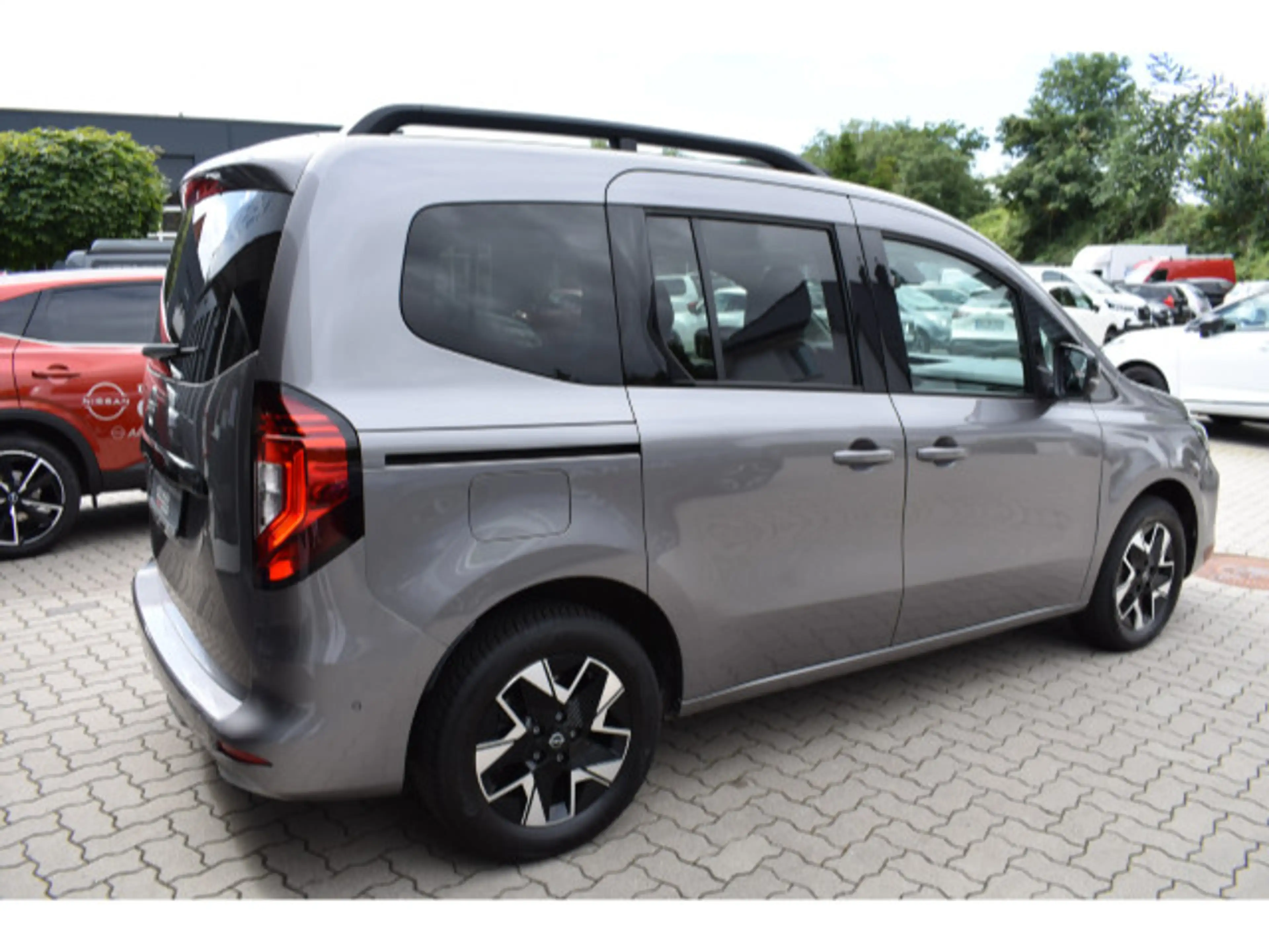 Nissan Townstar Kombi L1 Tekna 16" GJR Navi Einparkhilf — photo 6