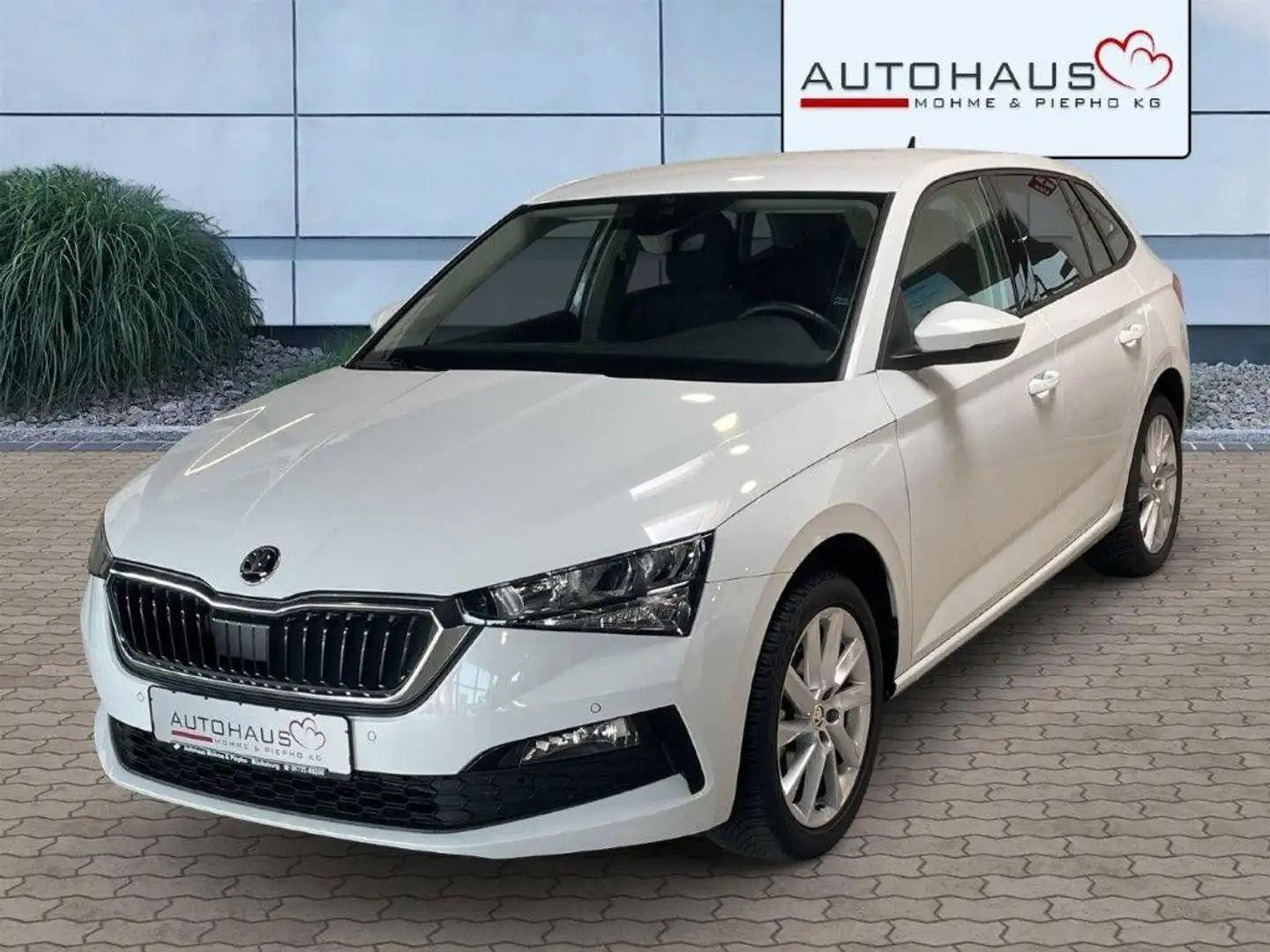 Skoda Scala Style Elek. Heckkl., Beh. Lenkr., CarPlay Weiß - 1