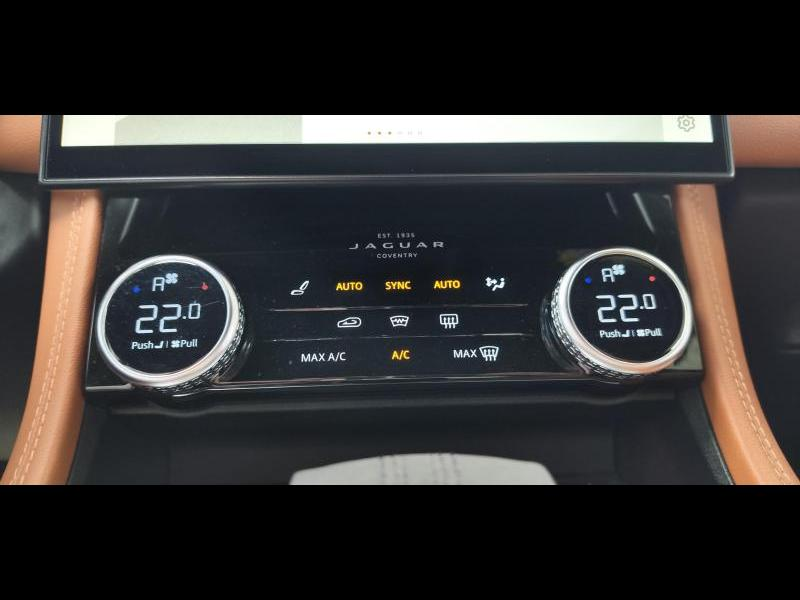 Jaguar F-Pace P400 AWD Auto R-Dynamic S — photo 17