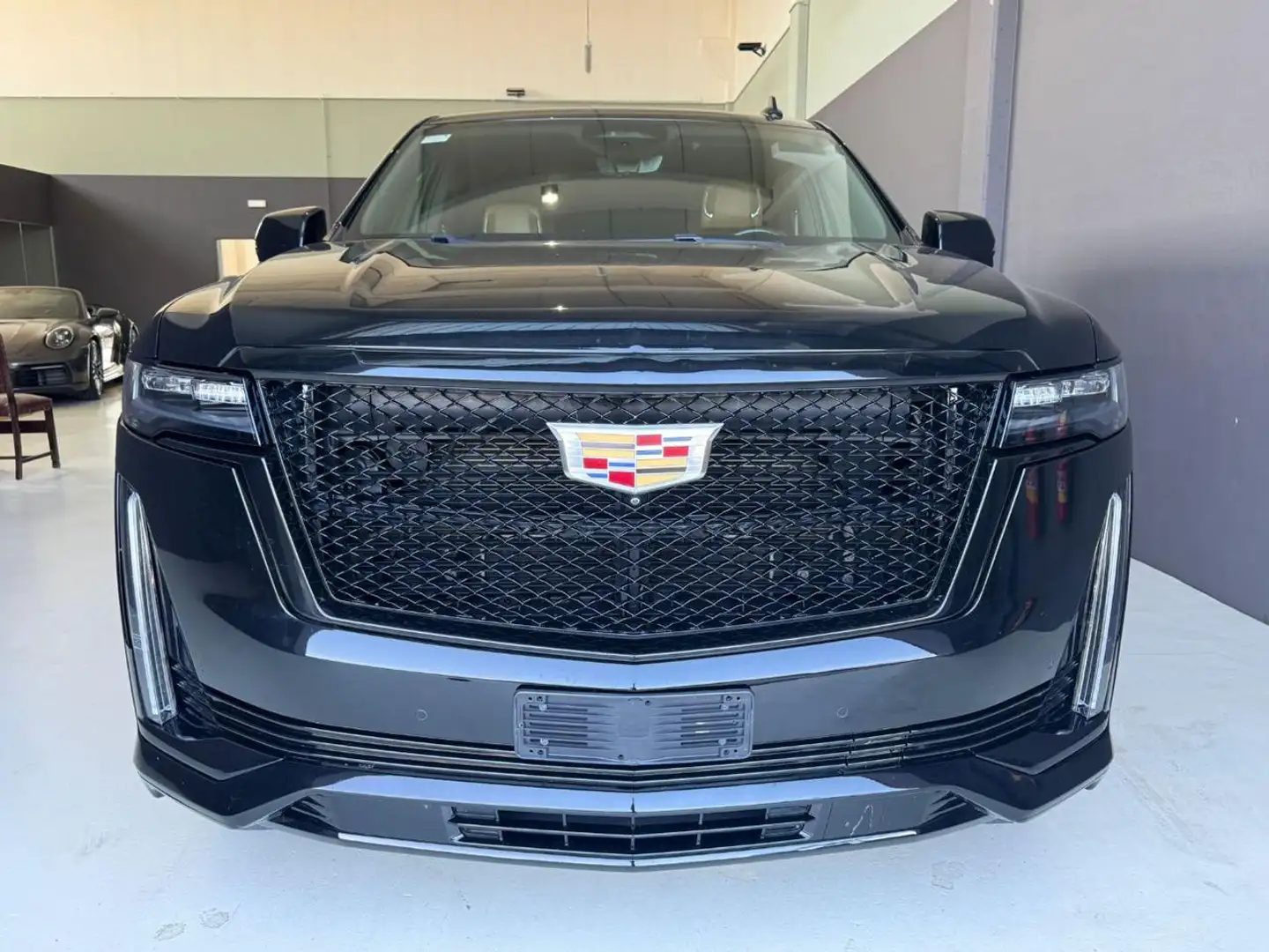 Cadillac Escalade 3.0L TD I6 AT AWD Sport Platinum ESV Nero - 2