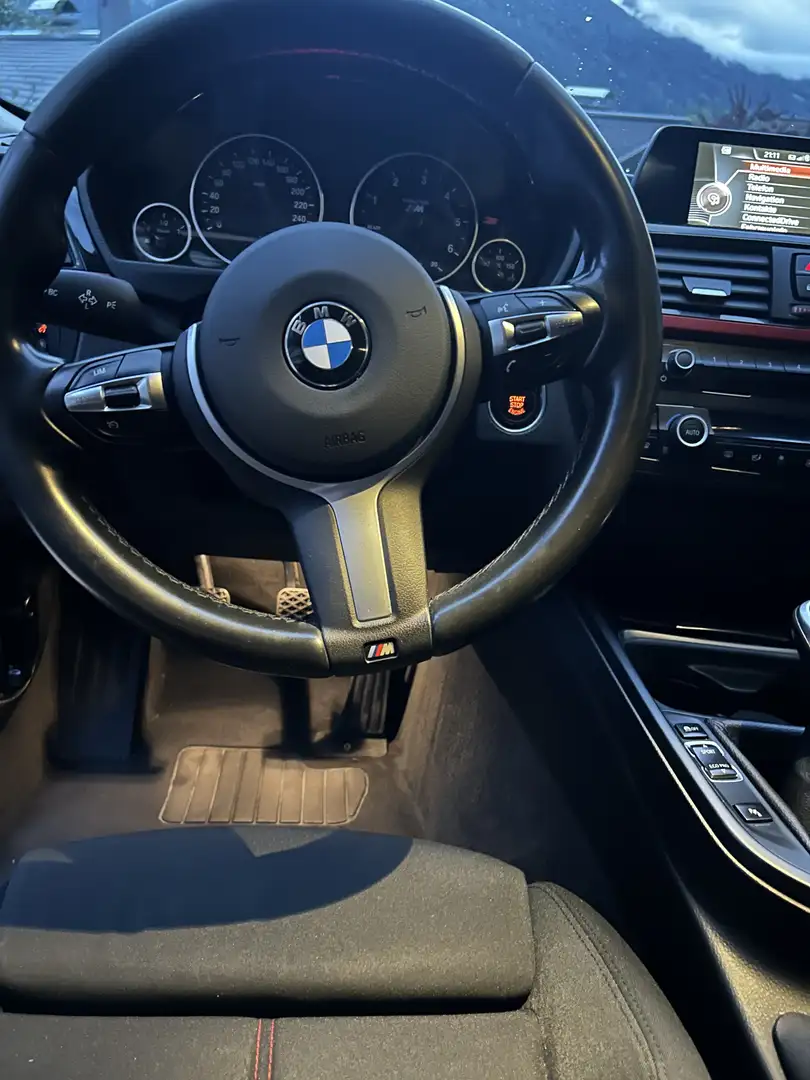 BMW 318 318d Touring - 1