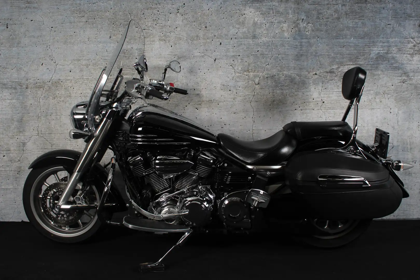 Yamaha XV 1900 A Midnight Star FL Black - 2