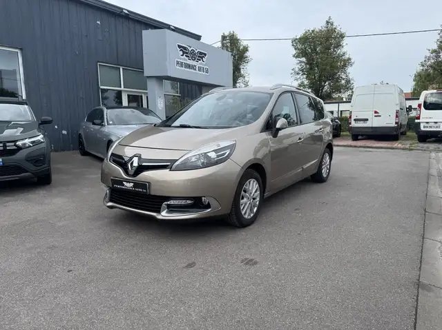 Renault Grand Scenic III 1.5 dCi 110Ch energy Business 7 places