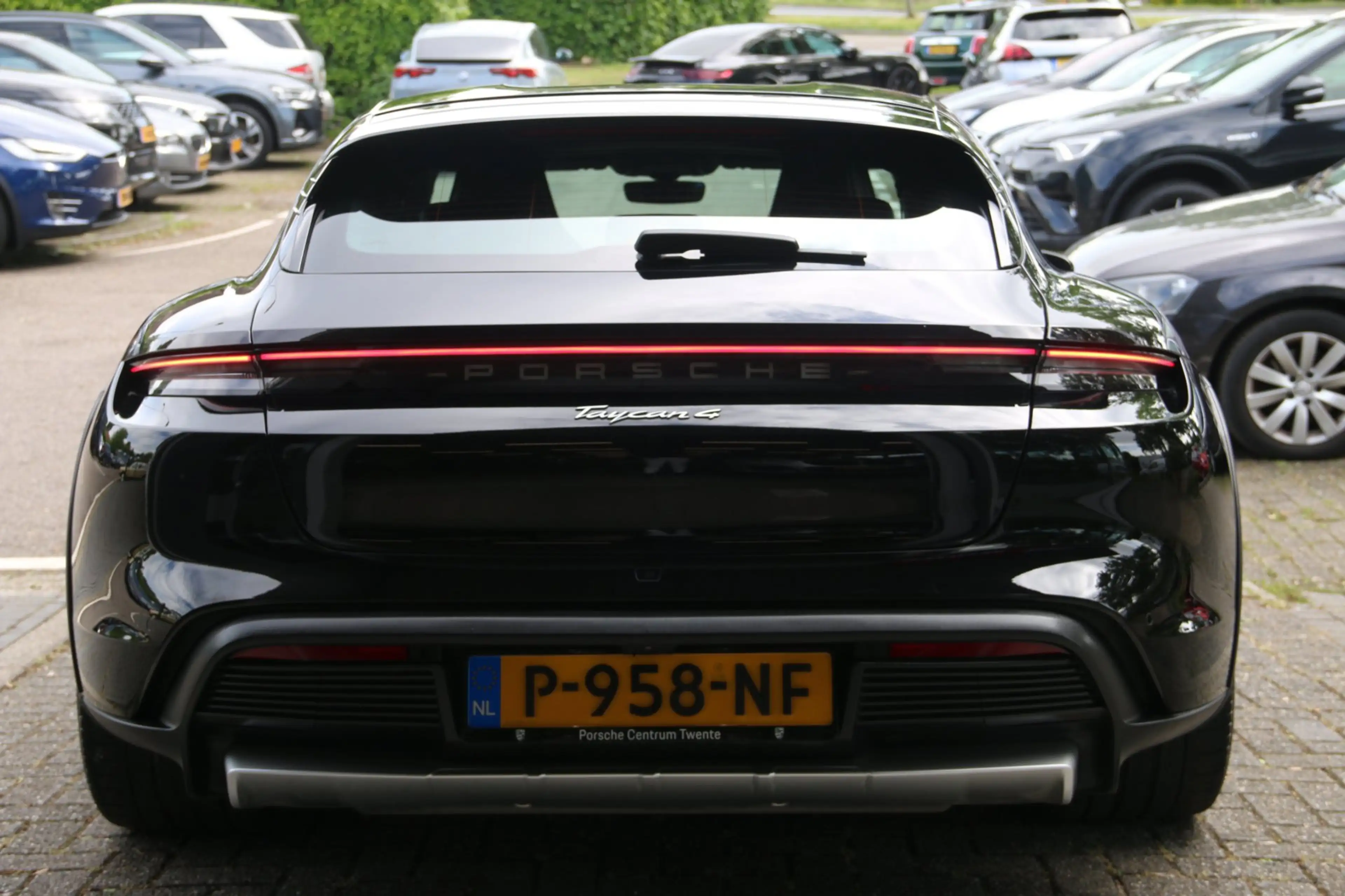Porsche Taycan Cross Turismo 4 93 kWh DEALER OND. BTW AUTO! — photo 6