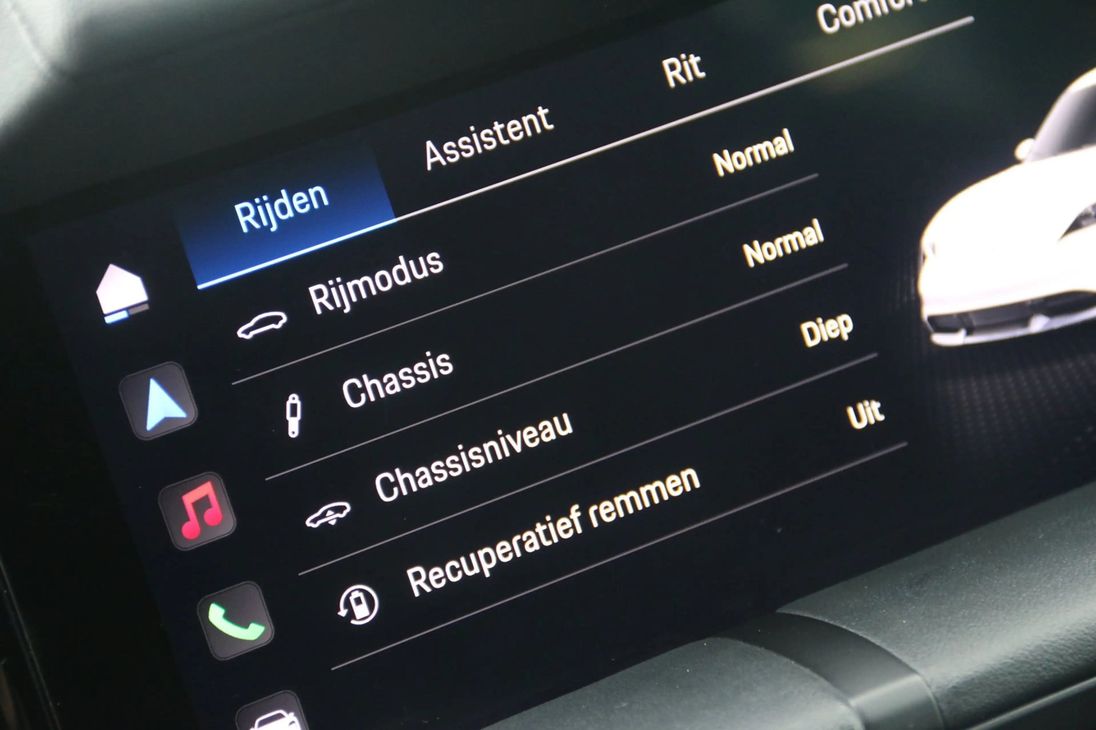 Porsche Taycan Cross Turismo 4 93 kWh DEALER OND. BTW AUTO! — photo 19