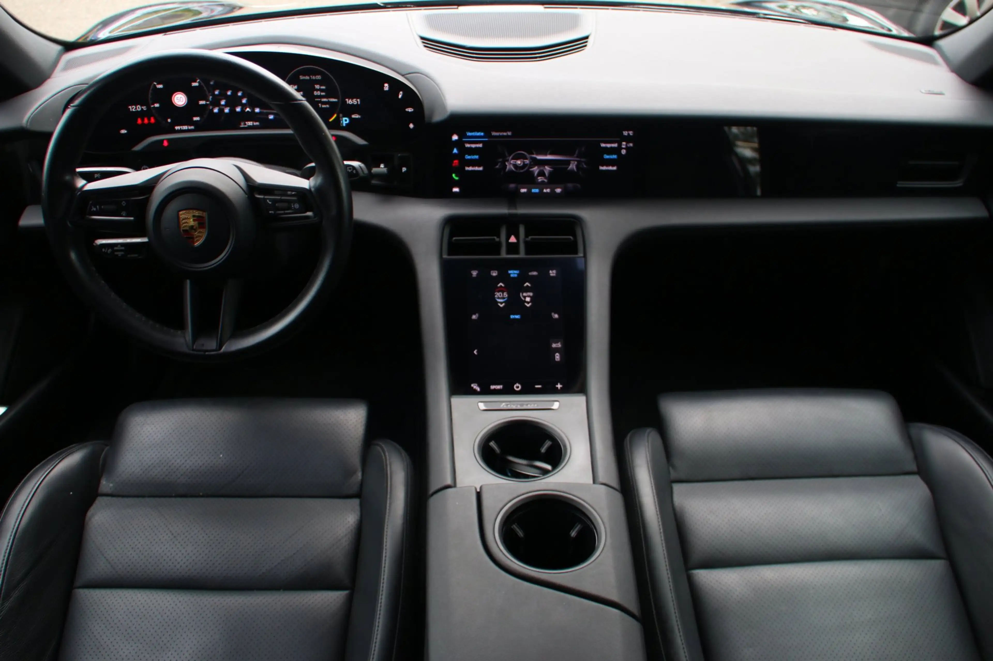 Porsche Taycan Cross Turismo 4 93 kWh DEALER OND. BTW AUTO! — photo 10