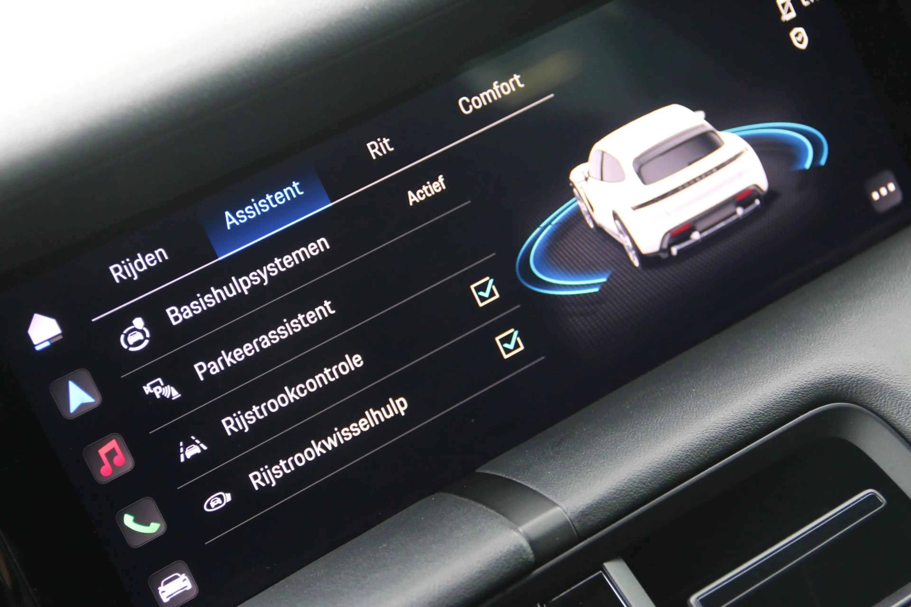 Porsche Taycan Cross Turismo 4 93 kWh DEALER OND. BTW AUTO! — photo 18