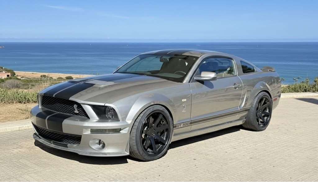 Ford Mustang SHELBY GT500 - foto 1