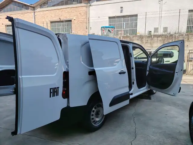 Fiat Doblo view 15