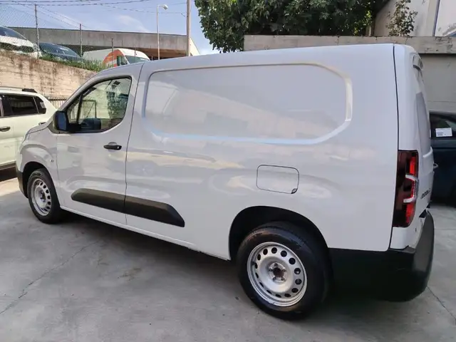 Fiat Doblo view 10