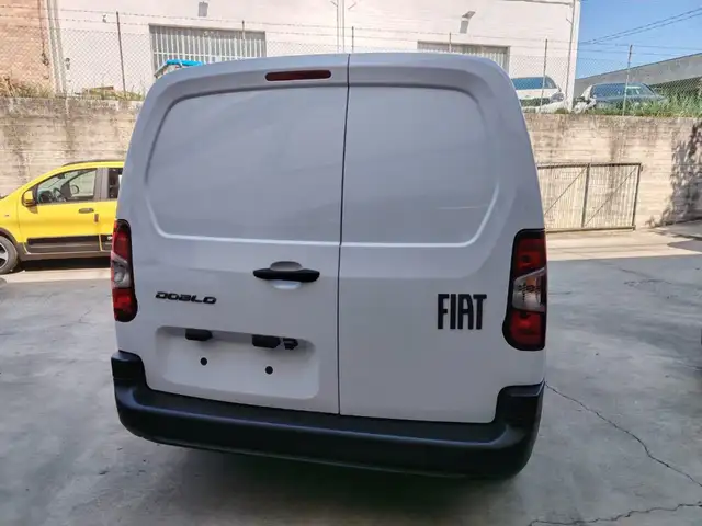Fiat Doblo view 8