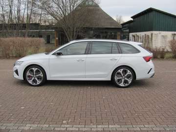 2.0 TSI DSG RS AHK Matrix Navi Facelift