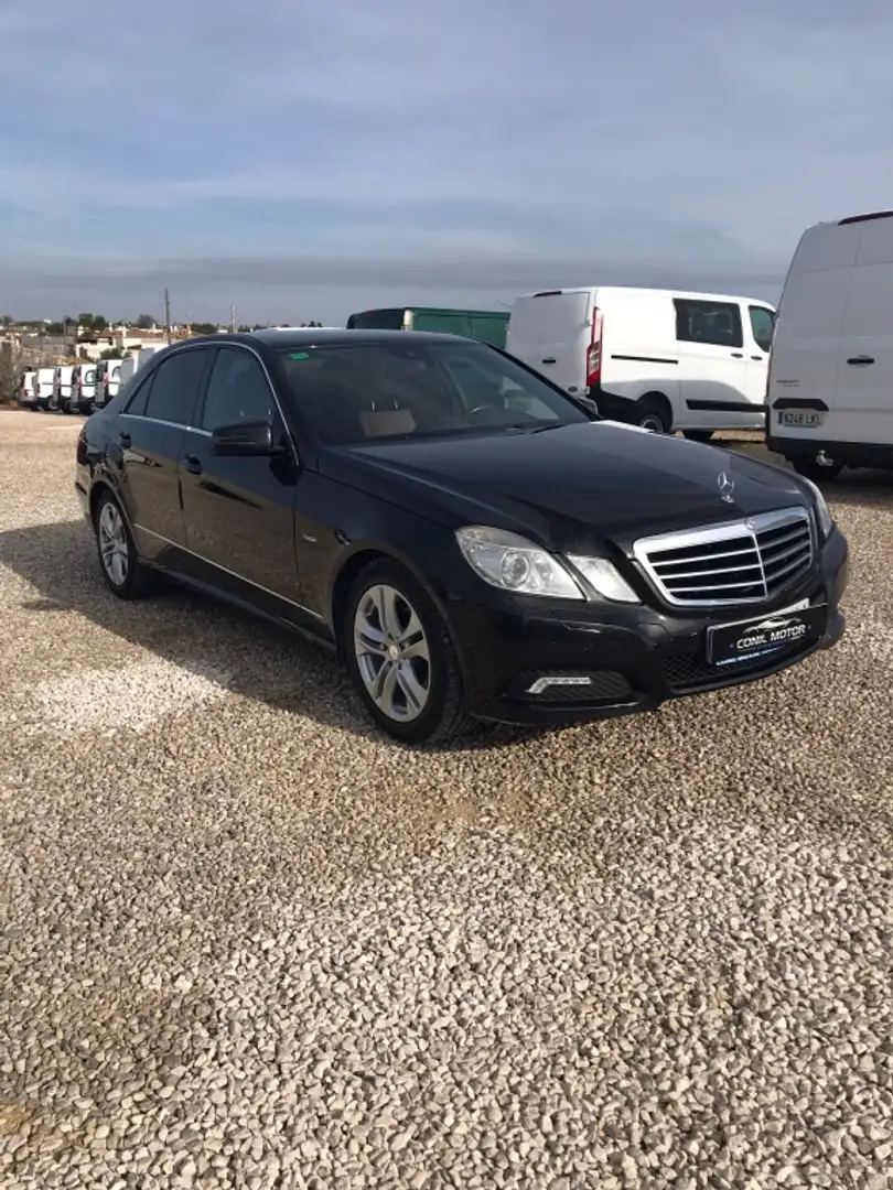 Mercedes-Benz E 220 220CDI BE Avantgarde Aut. Negro - 1