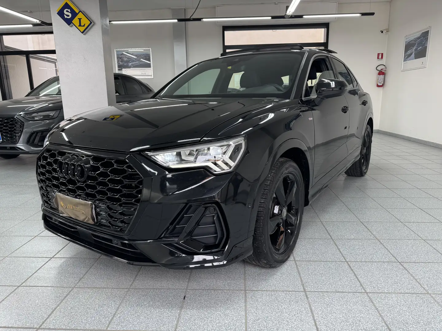 Audi Q3 Sportback 35 2.0 tdi S LINE s-tronic TETTO/ MATRIX Schwarz - 1
