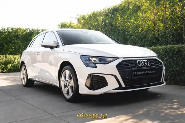 Audi A3 view 3