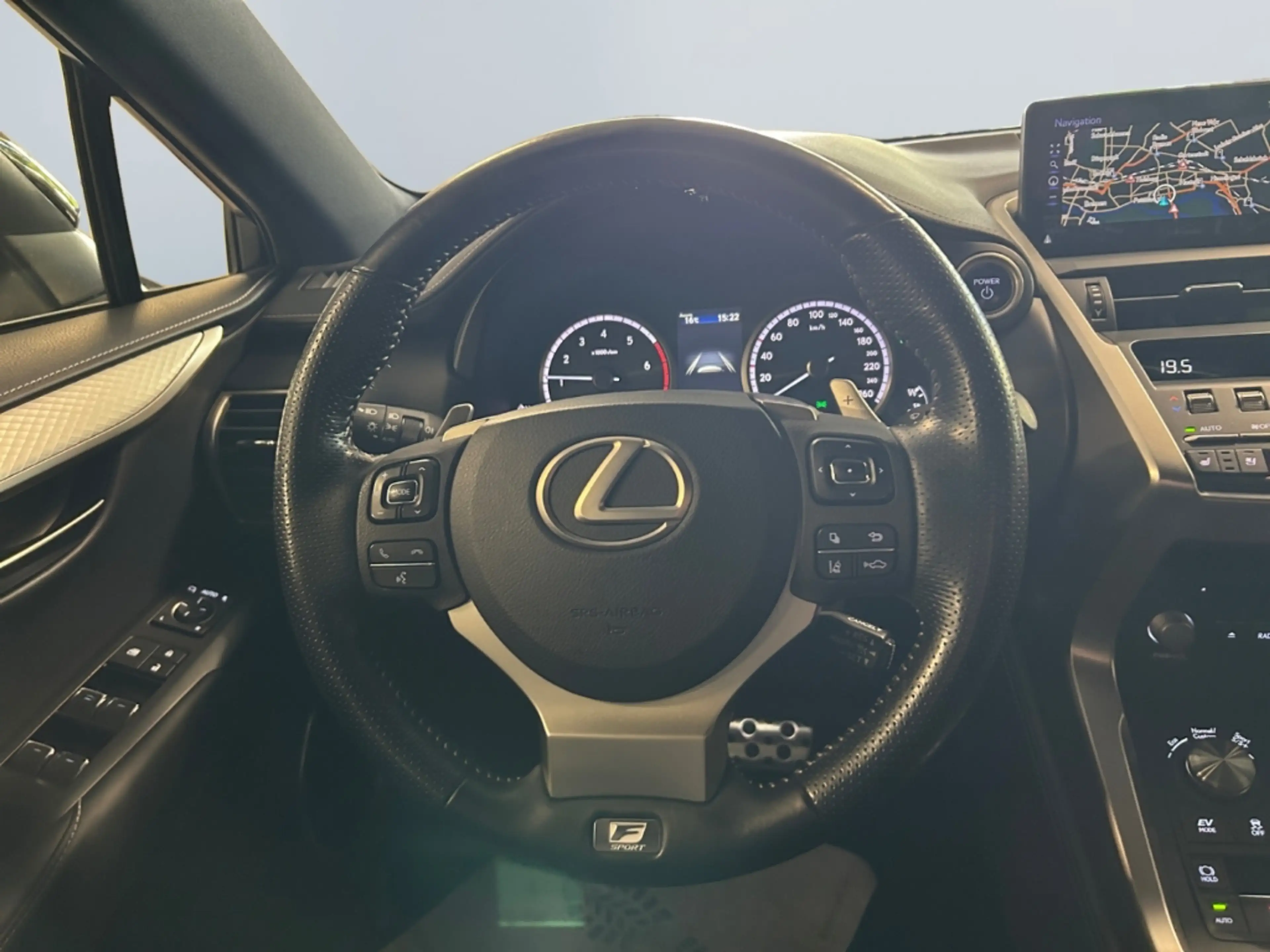 Lexus NX 300h E-FOUR F SPORT *Matrix*360°*HUD*Levinson* — photo 12