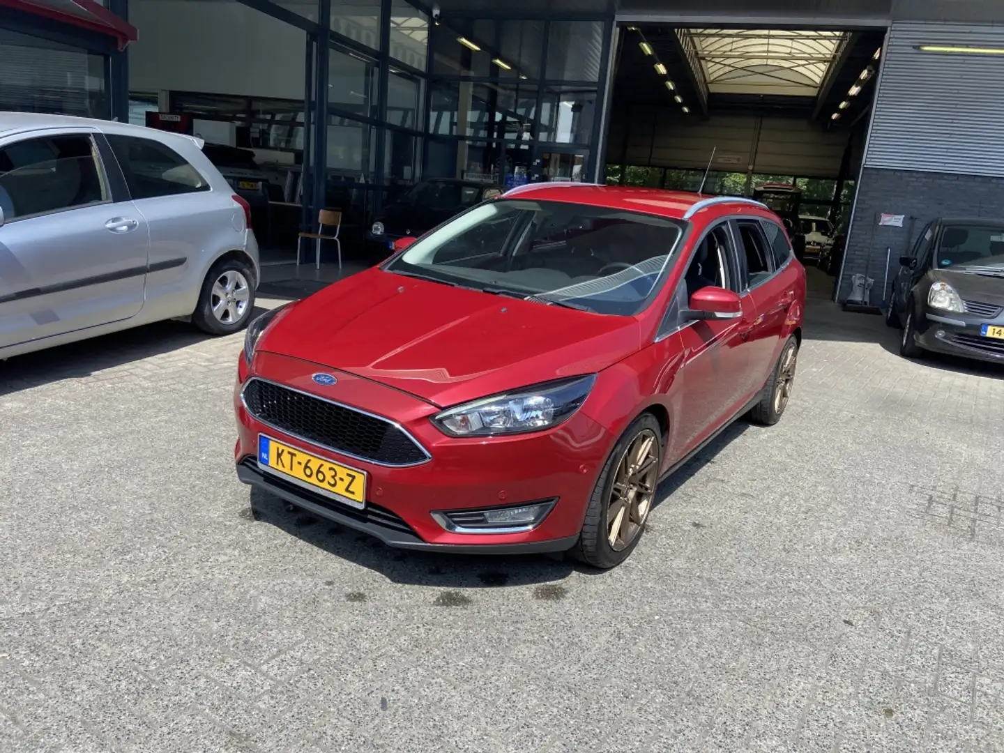 Ford Focus Wagon 1.0 Titanium Rot - 2