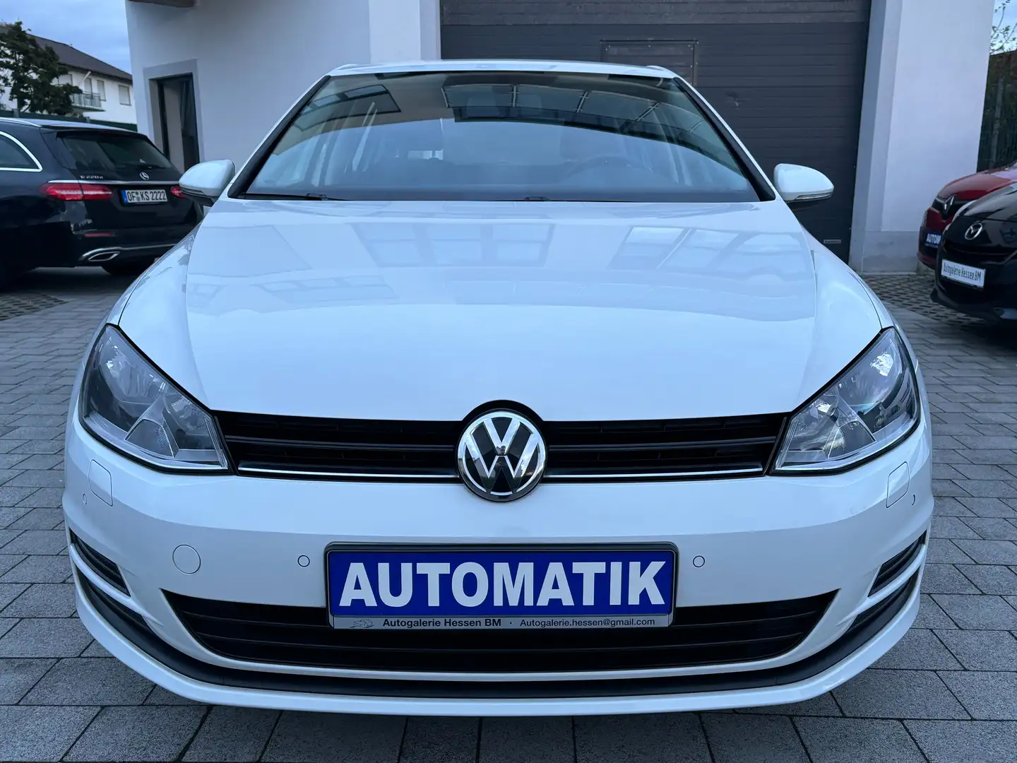 Volkswagen Golf Trendline BMT*Automatik*1.Hand*SHZ*Temp.*HU/AU Neu Wit - 1