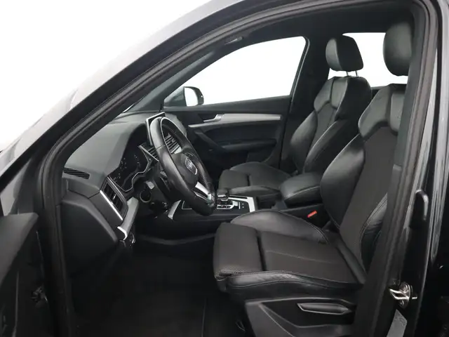 Audi Q5 view 24